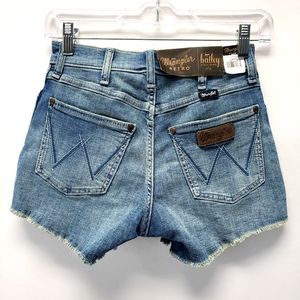 Wrangler Retro Bailey High Rise Cut Off Shorts